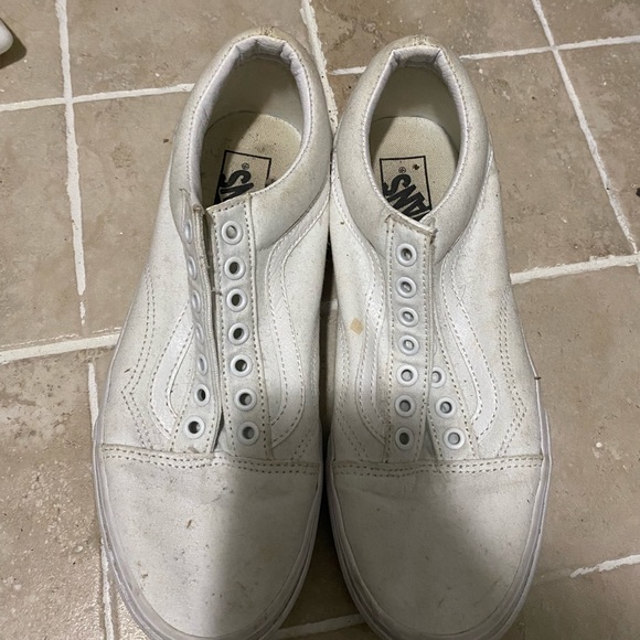 Vans - Picture 2 of 2